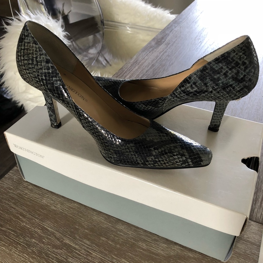 Heels / pumps